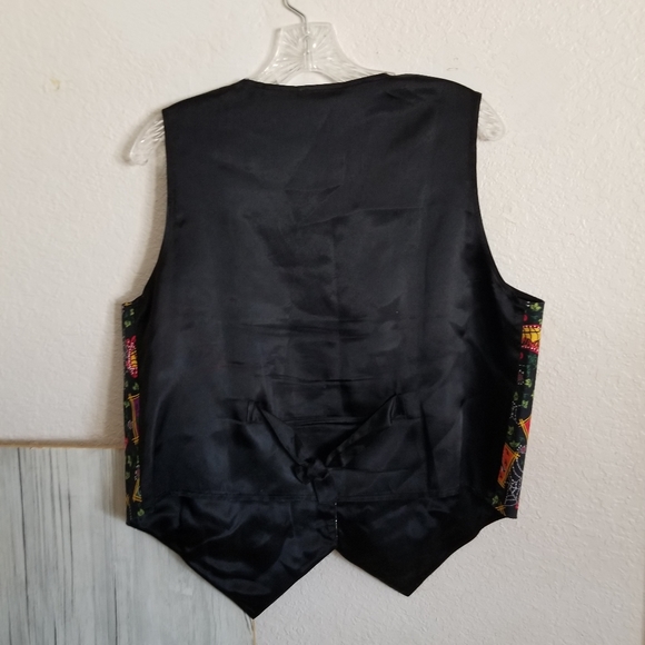 Basic Edition Lightweight Halloween Vest - Picture 6 of 6